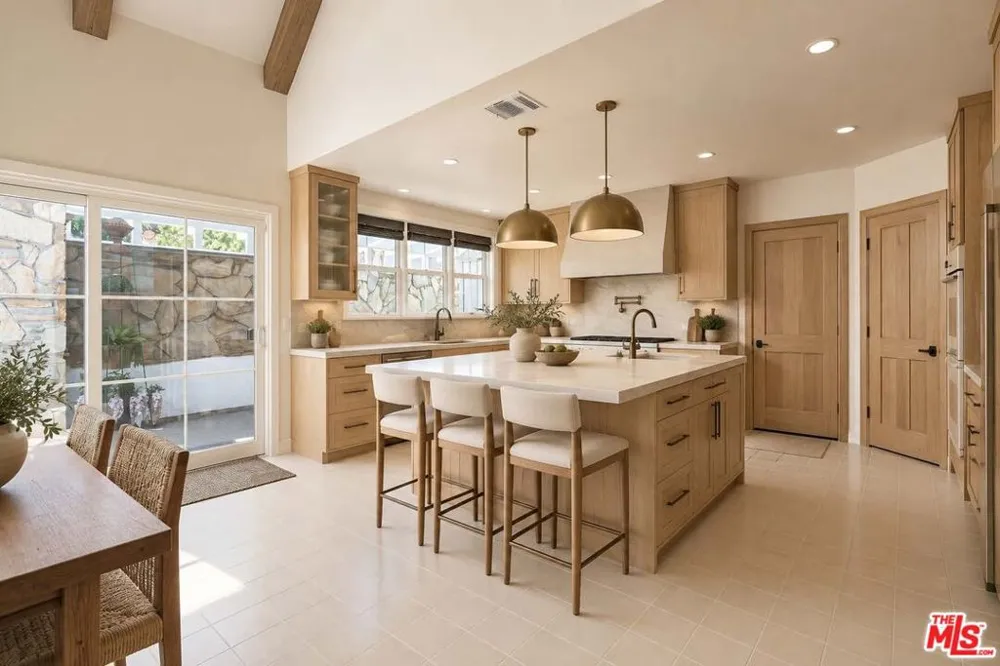 2312 Kimridge Road Beverly Hills, CA 90210