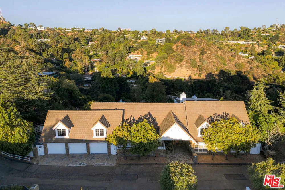 2312 Kimridge Road Beverly Hills, CA 90210