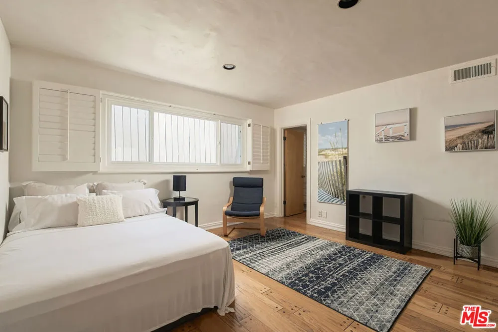 2312 Kimridge Road Beverly Hills, CA 90210
