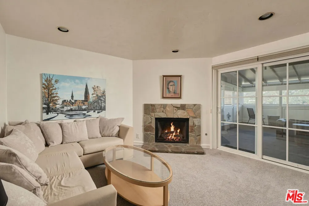 2312 Kimridge Road Beverly Hills, CA 90210