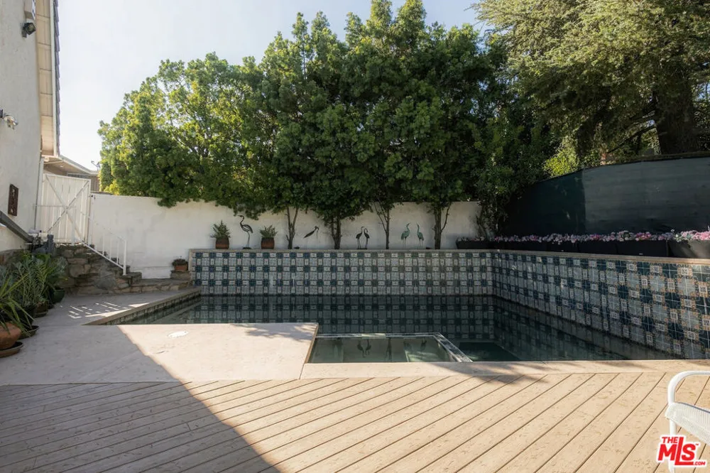 2312 Kimridge Road Beverly Hills, CA 90210