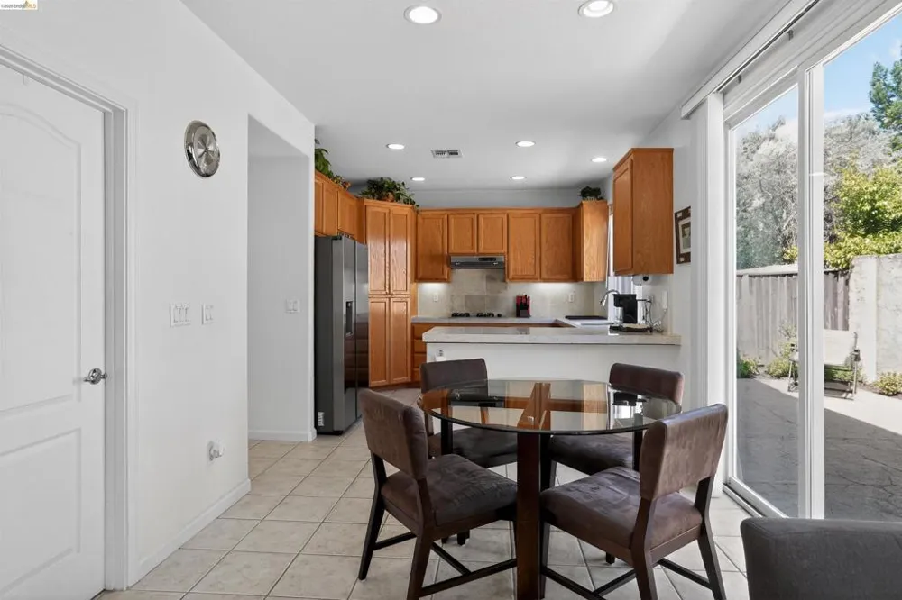 1221 Andrea way Vallejo, CA 94591
