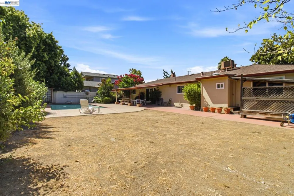 1064 Batavia Avenue Livermore, CA 94550