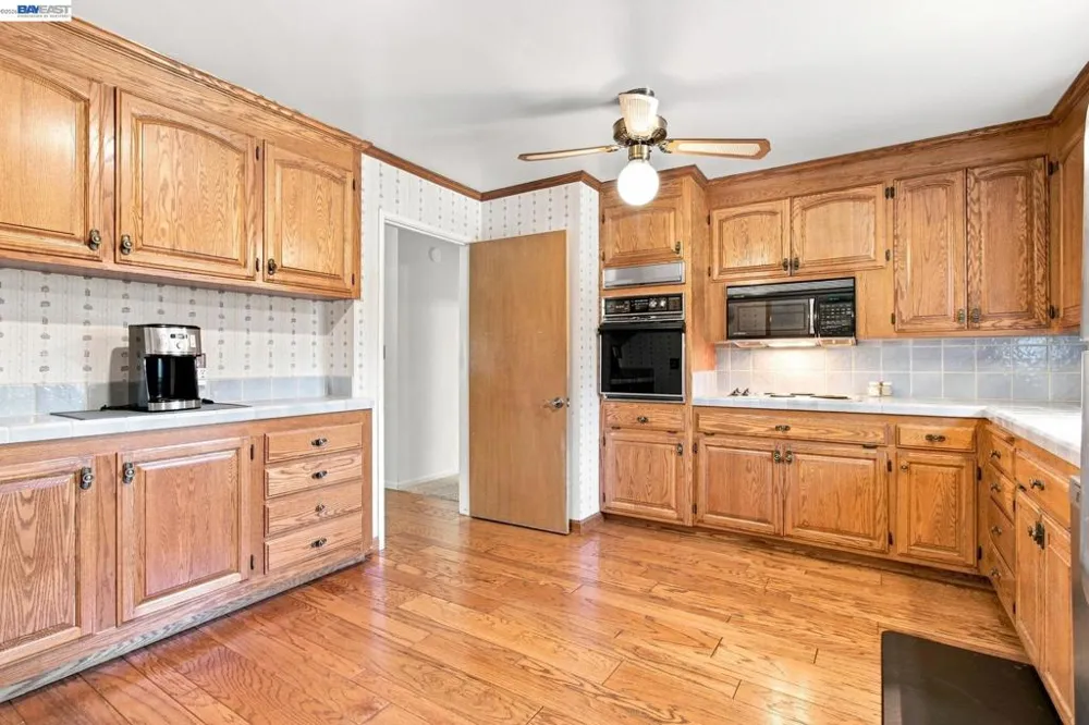 1064 Batavia Avenue Livermore, CA 94550