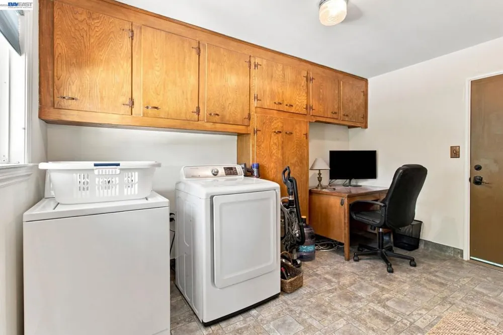 1064 Batavia Avenue Livermore, CA 94550
