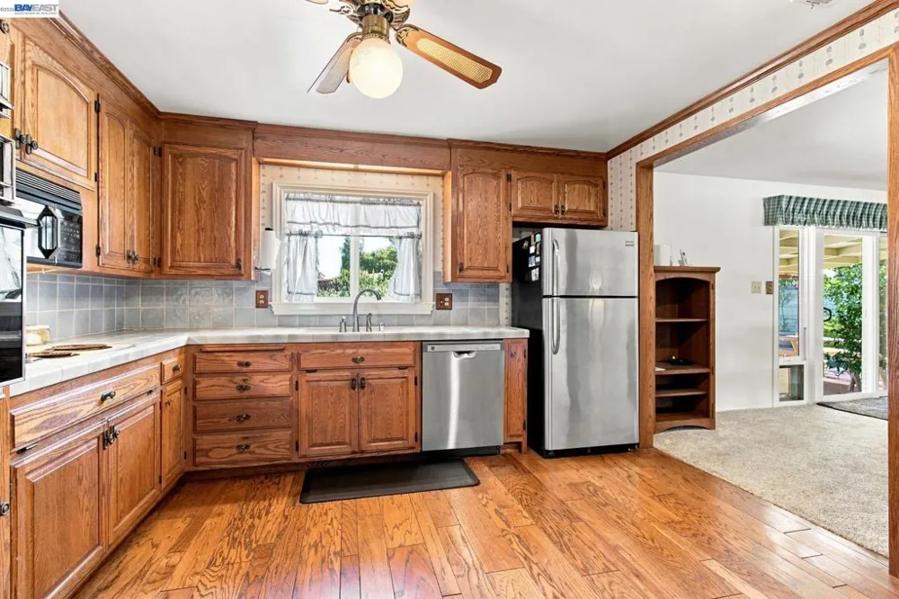 1064 Batavia Avenue Livermore, CA 94550