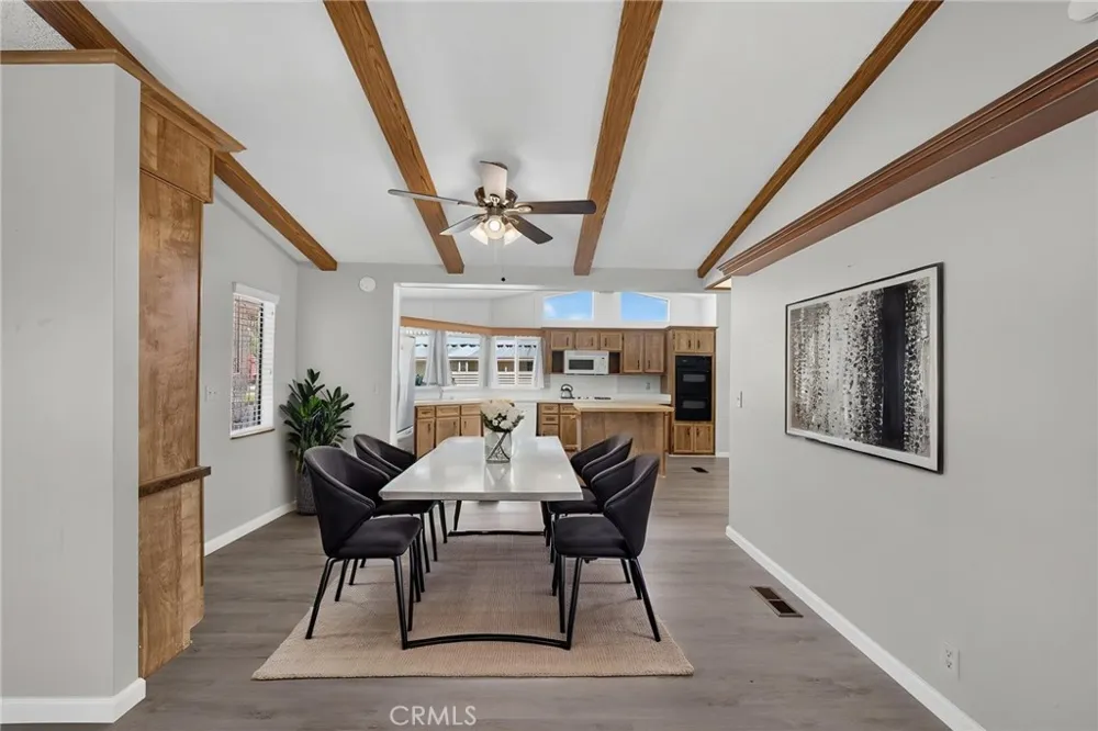 564 De Soto Drive Hemet, CA 92543