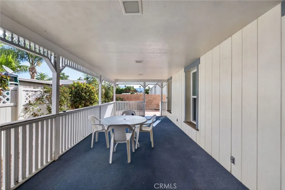 564 De Soto Drive Hemet, CA 92543