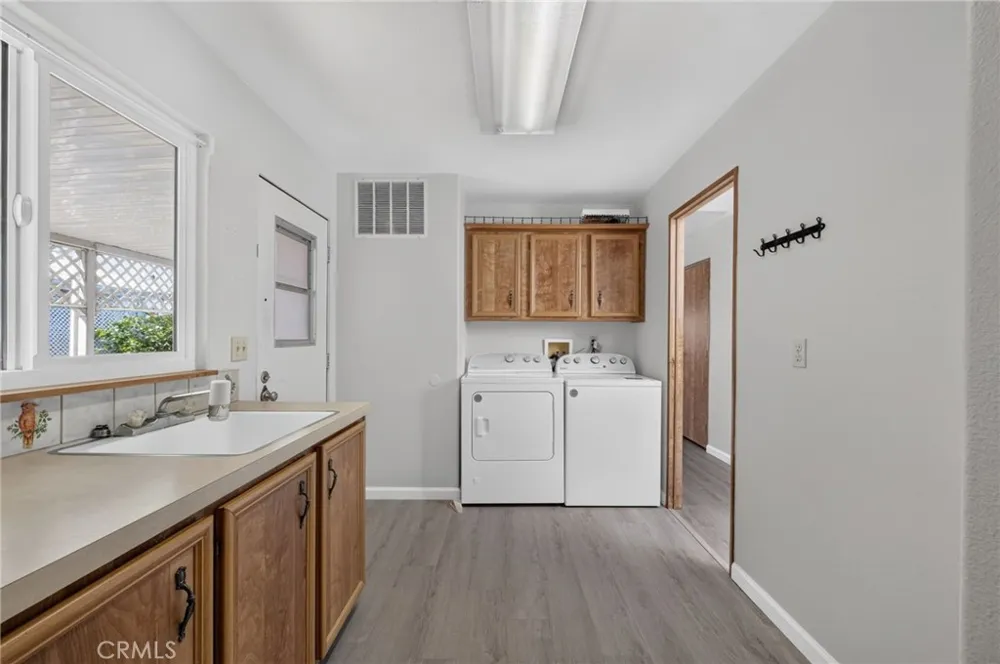 564 De Soto Drive Hemet, CA 92543