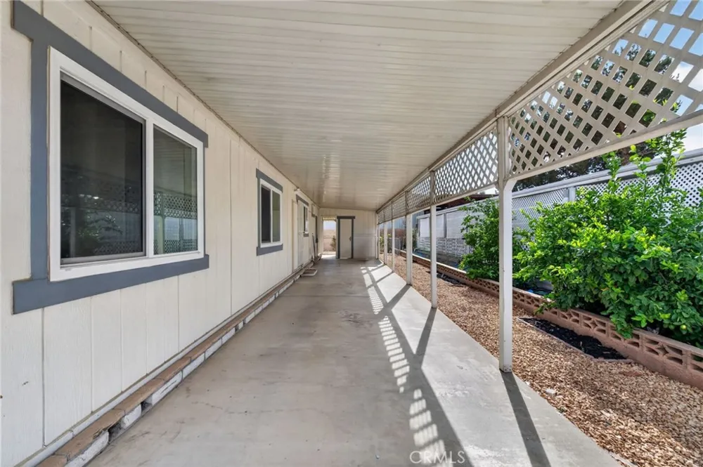 564 De Soto Drive Hemet, CA 92543