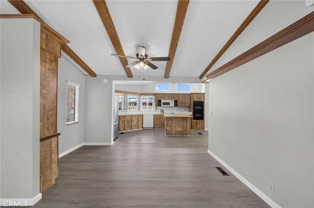 564 De Soto Drive Hemet, CA 92543