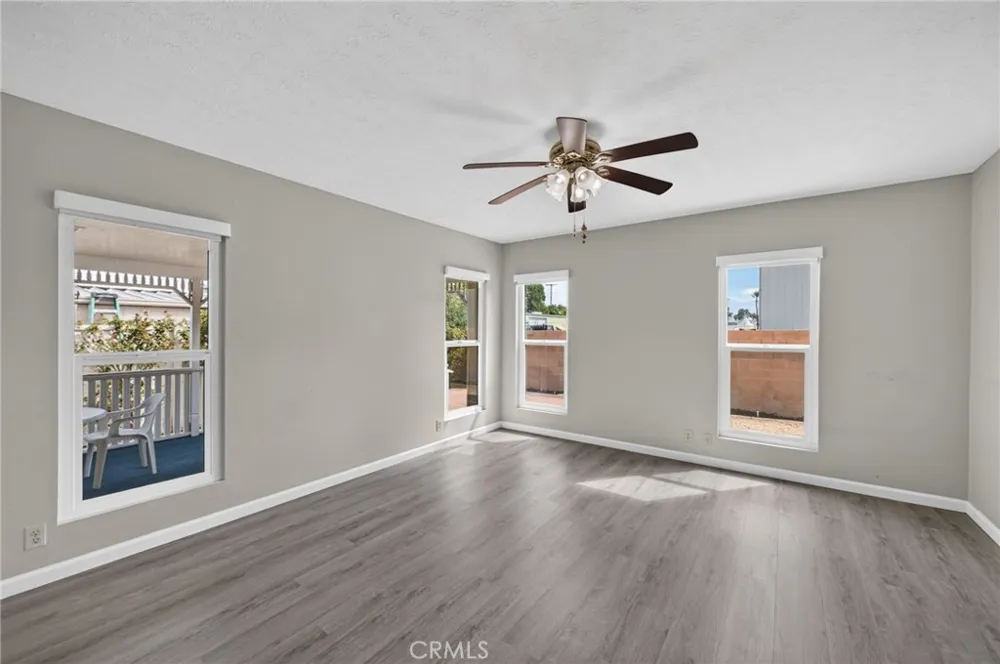 564 De Soto Drive Hemet, CA 92543