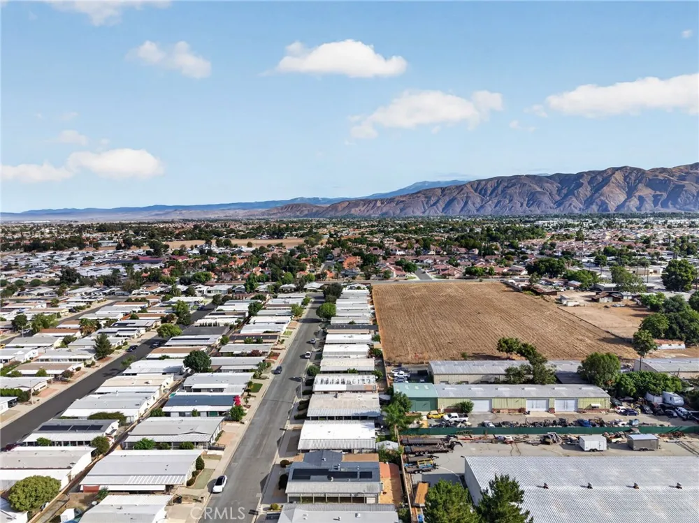 564 De Soto Drive Hemet, CA 92543