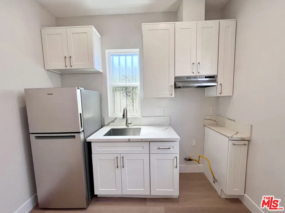 446 W 88th Street #1/2 Los Angeles, CA 90003