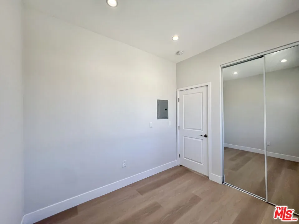 446 W 88th Street #1/2 Los Angeles, CA 90003