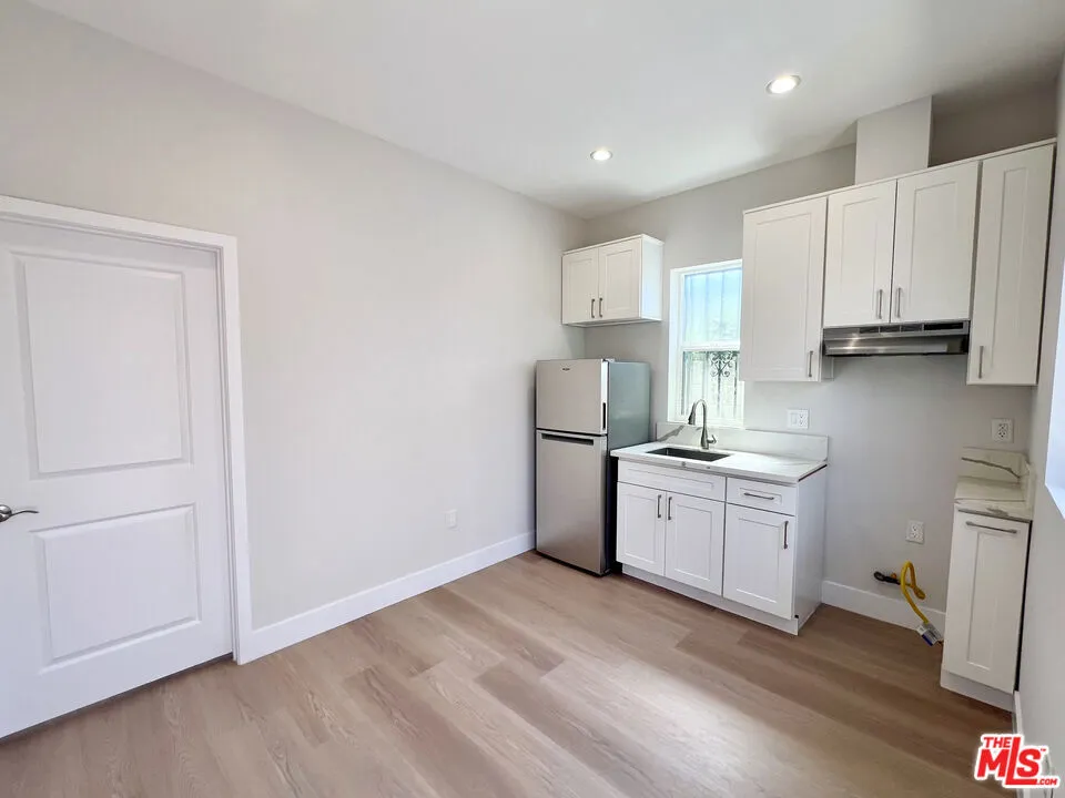 446 W 88th Street #1/2 Los Angeles, CA 90003