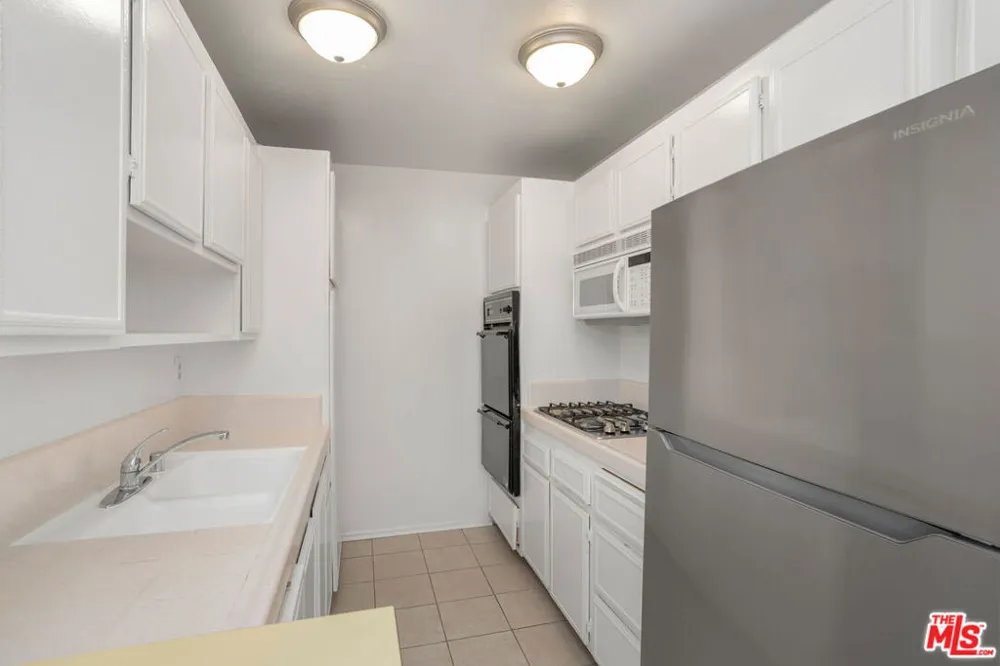 953 4th Street #300 Santa Monica, CA 90403