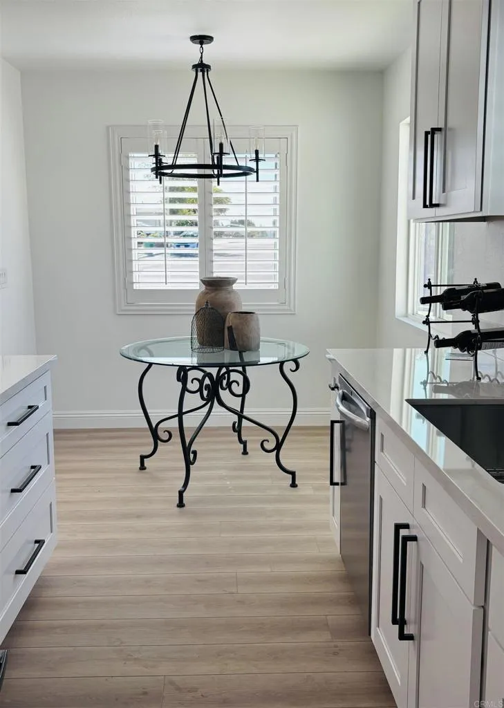 3658 AQUA Oceanside, CA 92056