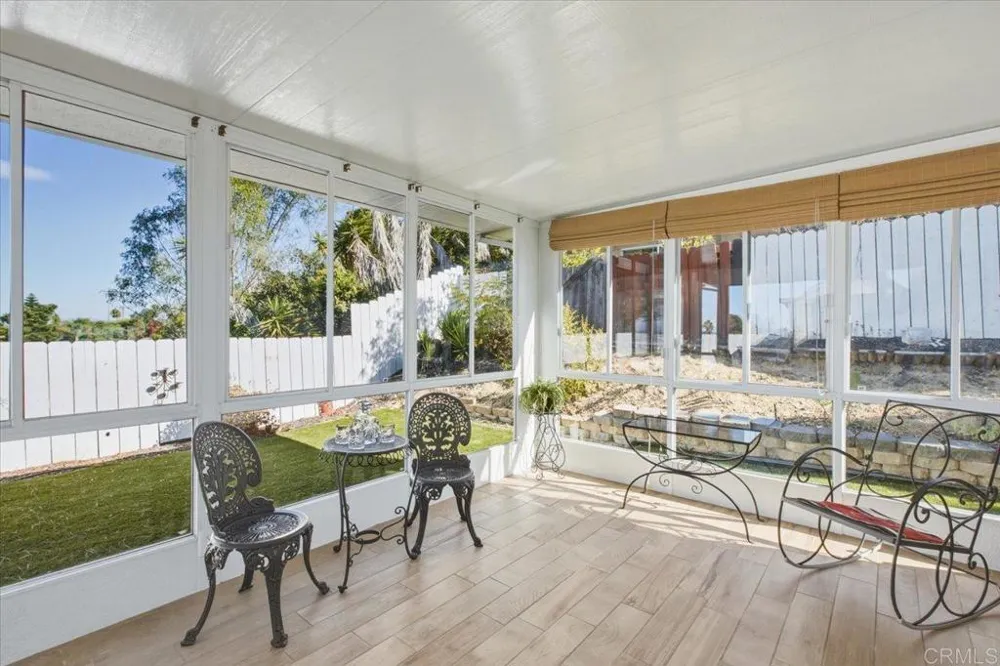 3658 AQUA Oceanside, CA 92056