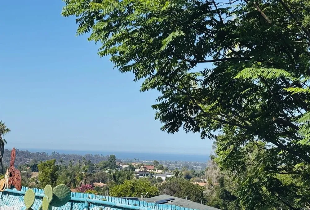 3658 AQUA Oceanside, CA 92056