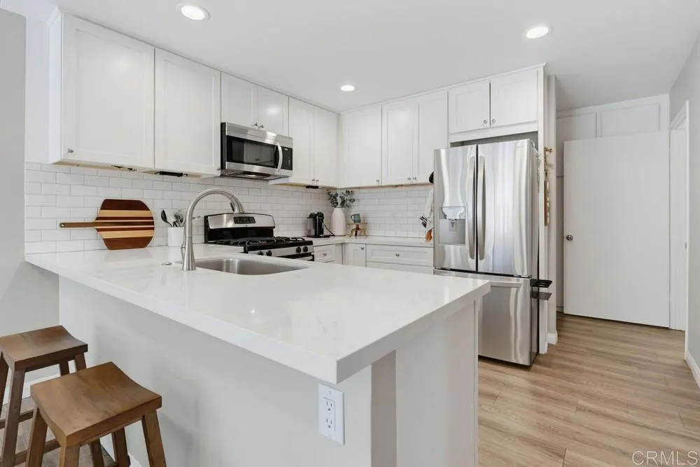5441 Escarchosa Lane San Diego, CA 92124