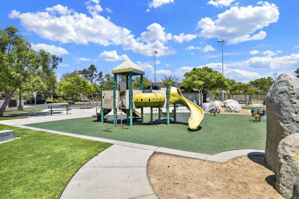 5179 Via Mindanao Oceanside, CA 92057