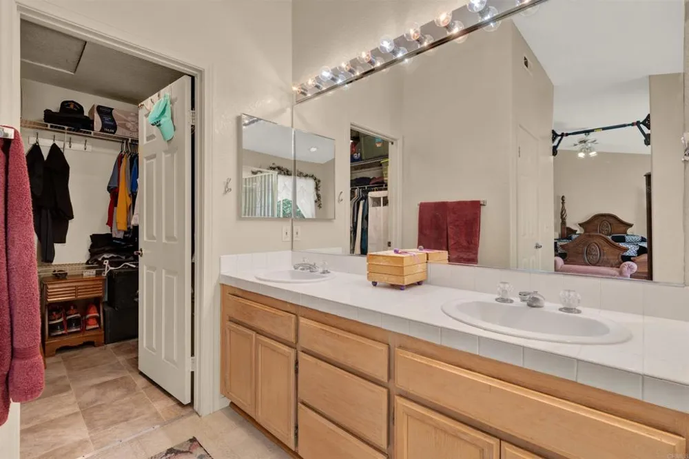 5179 Via Mindanao Oceanside, CA 92057