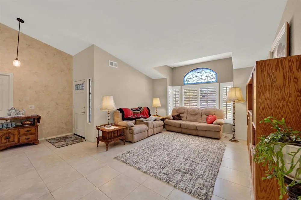 5179 Via Mindanao Oceanside, CA 92057