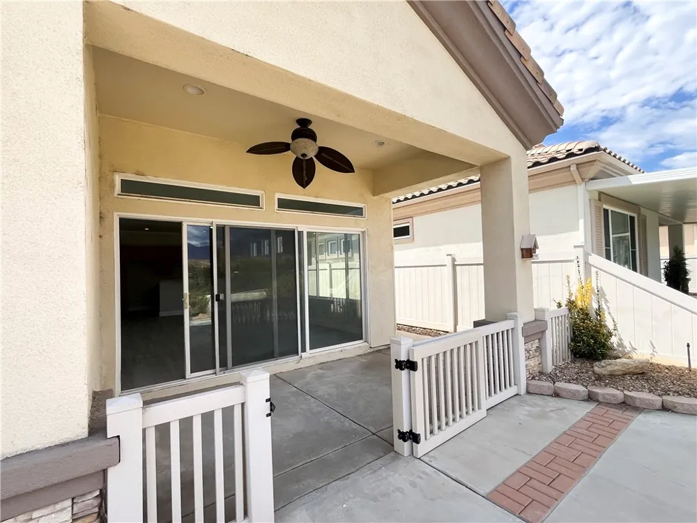 512 Brooklawn Banning, CA 92220