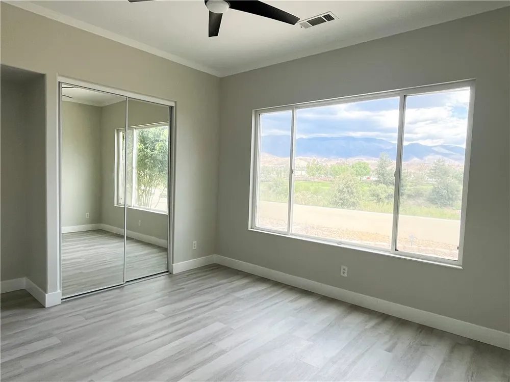 512 Brooklawn Banning, CA 92220