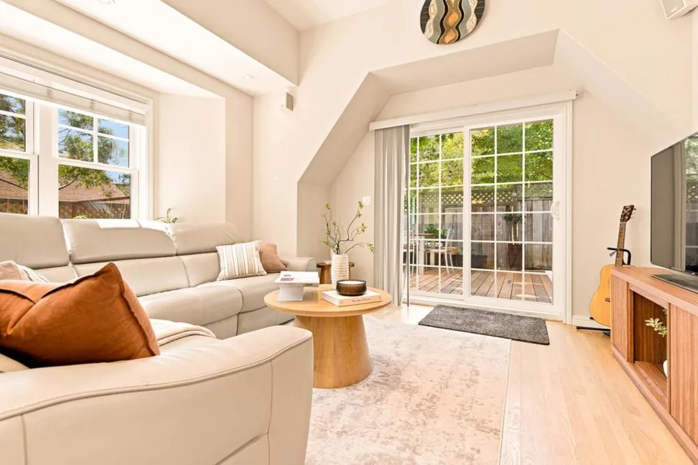 1035 Chadbourne Avenue Millbrae, CA 94030