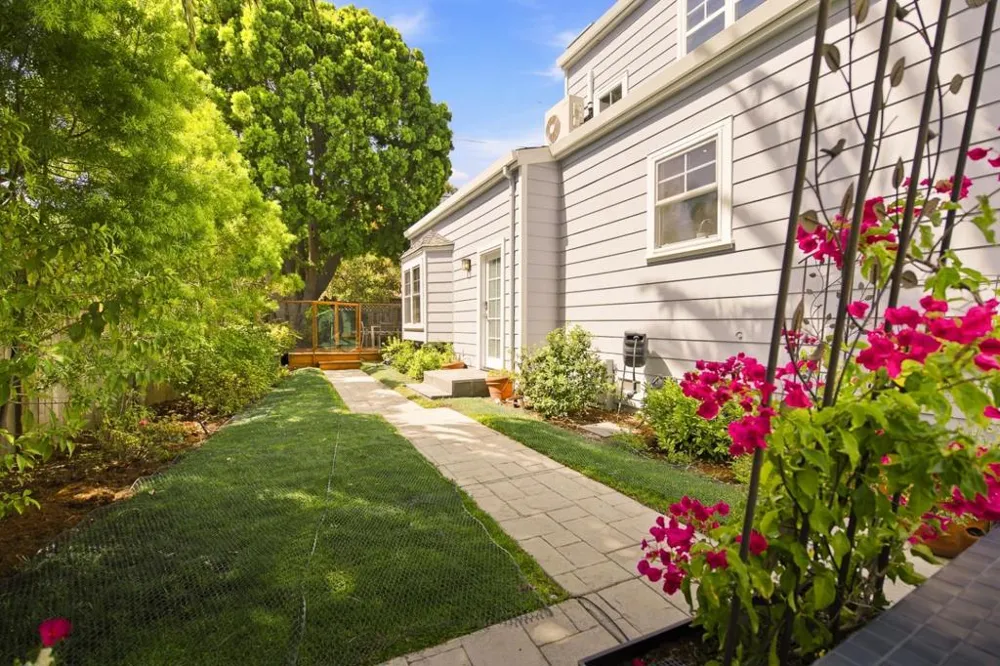 1035 Chadbourne Avenue Millbrae, CA 94030