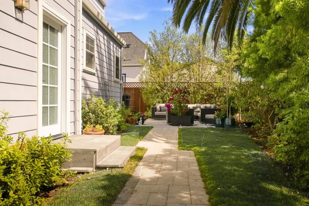 1035 Chadbourne Avenue Millbrae, CA 94030