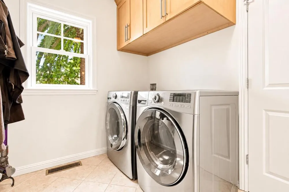 1035 Chadbourne Avenue Millbrae, CA 94030