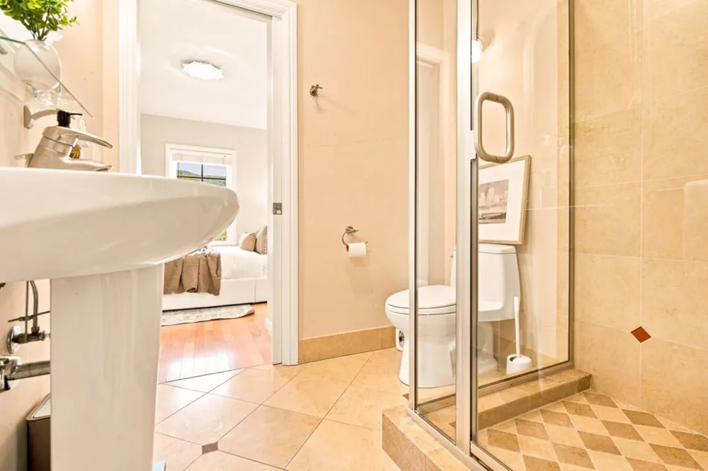 1035 Chadbourne Avenue Millbrae, CA 94030