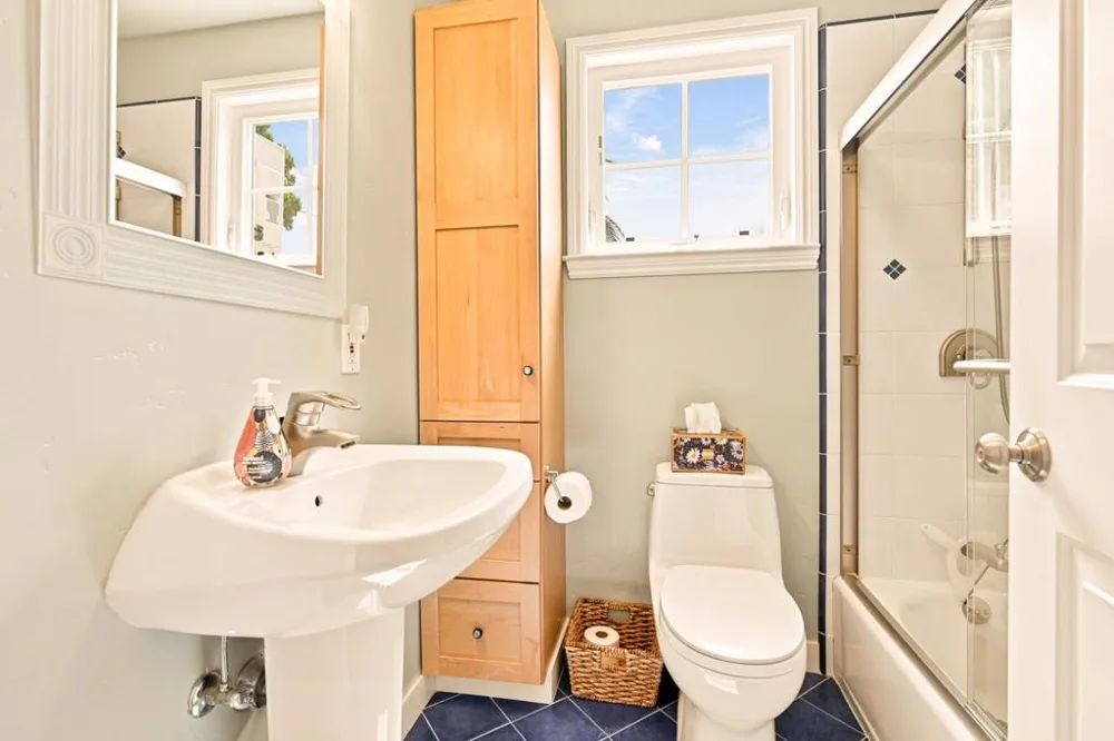 1035 Chadbourne Avenue Millbrae, CA 94030