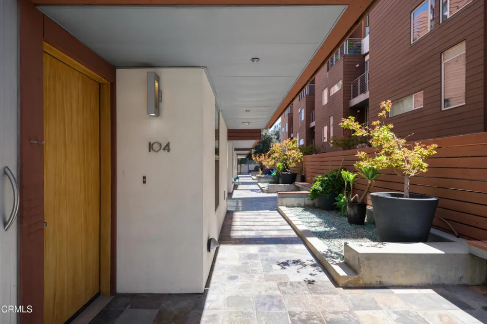 141 S Hudson Avenue #104 Pasadena, CA 91101