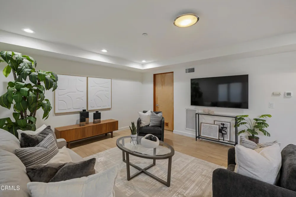 141 S Hudson Avenue #104 Pasadena, CA 91101