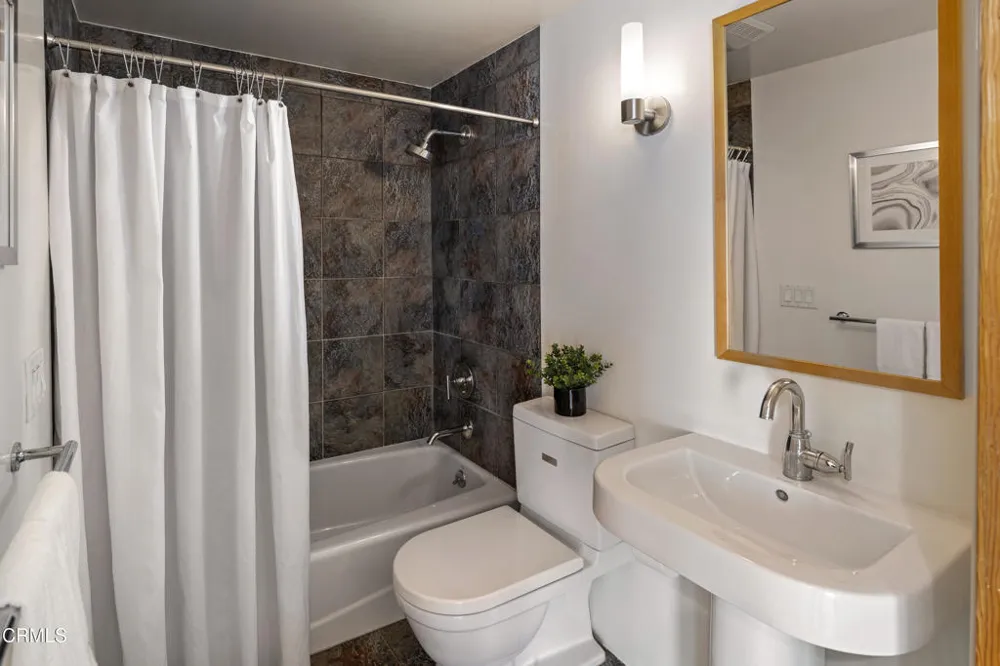 141 S Hudson Avenue #104 Pasadena, CA 91101