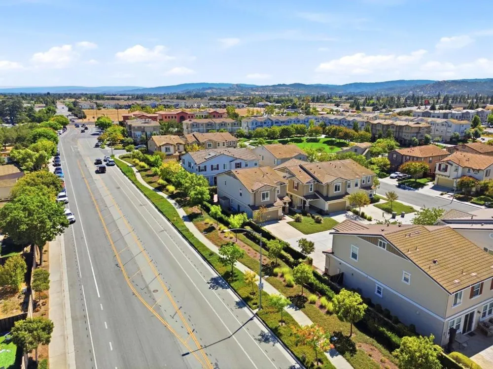 17054 Mimosa Drive Morgan Hill, CA 95037