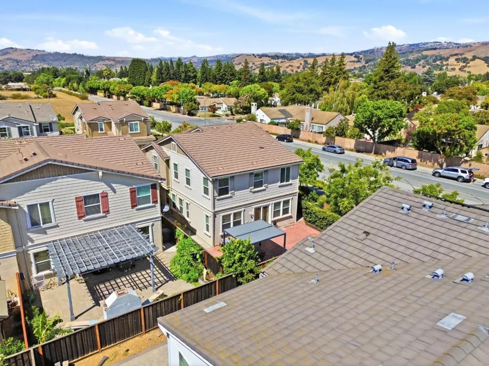 17054 Mimosa Drive Morgan Hill, CA 95037
