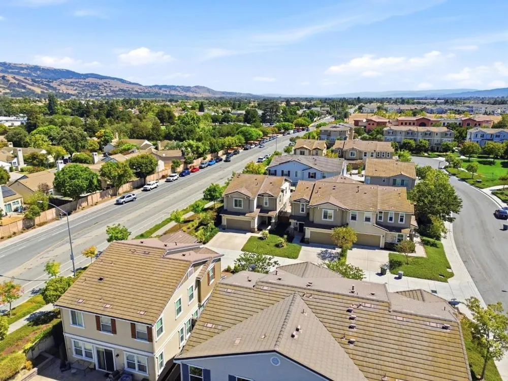17054 Mimosa Drive Morgan Hill, CA 95037