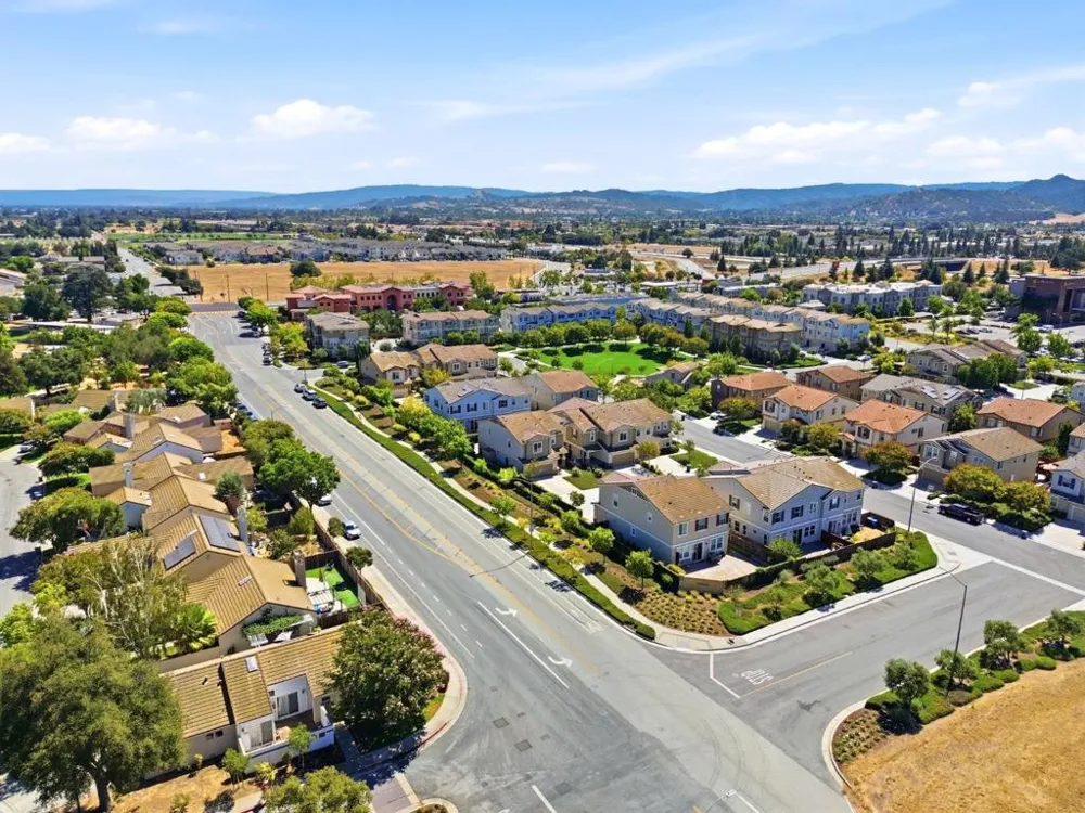 17054 Mimosa Drive Morgan Hill, CA 95037