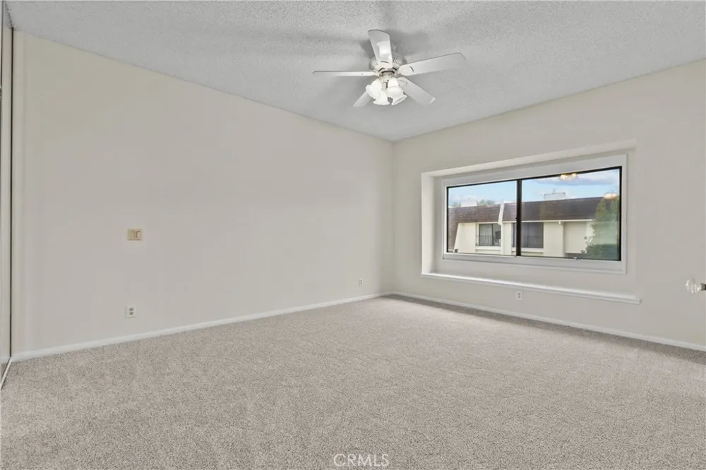 6249 Randi Avenue Woodland Hills, CA 91367