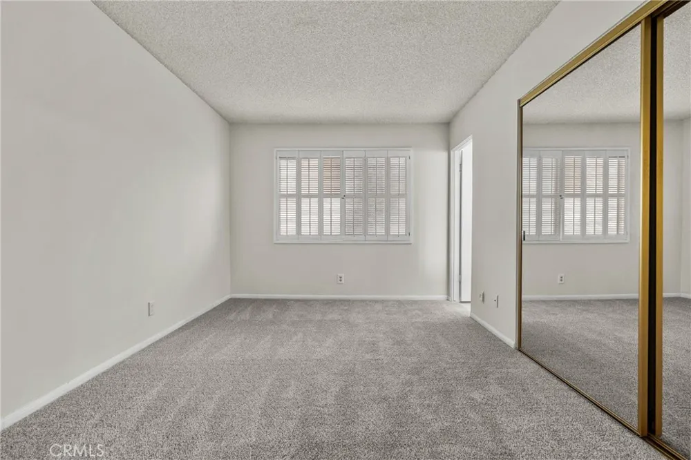 6249 Randi Avenue Woodland Hills, CA 91367