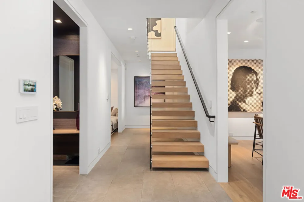 1146 Sierra Alta Way Los Angeles, CA 90069