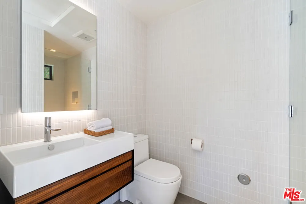 1146 Sierra Alta Way Los Angeles, CA 90069