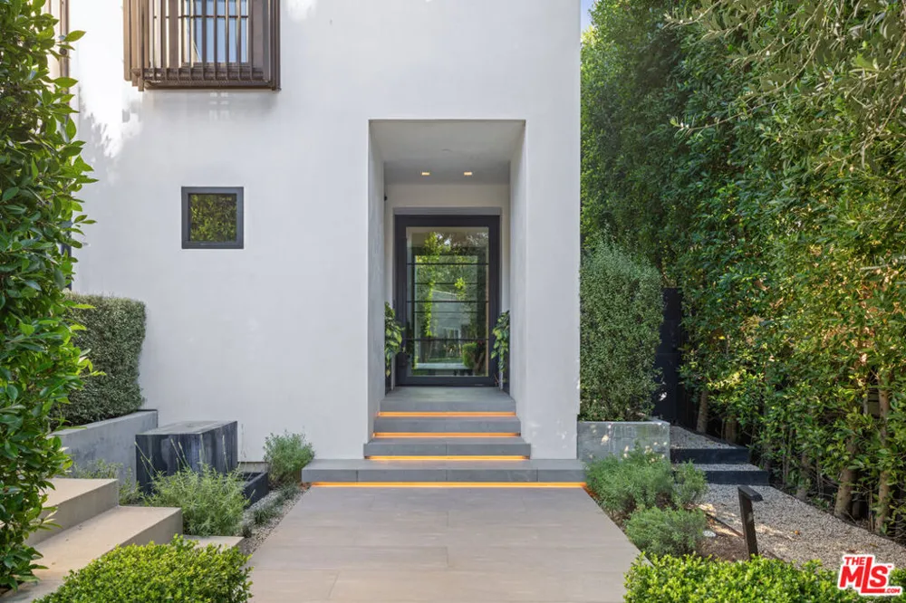 1146 Sierra Alta Way Los Angeles, CA 90069