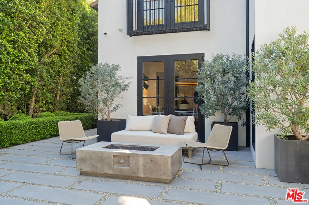 1146 Sierra Alta Way Los Angeles, CA 90069