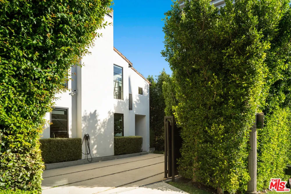 1146 Sierra Alta Way Los Angeles, CA 90069